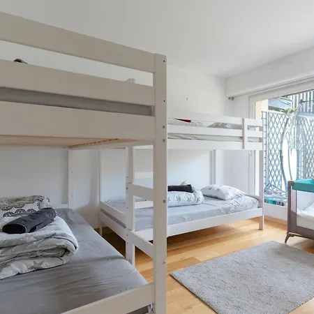 3 Bedroom With Garden And Swimming Pool Apartment